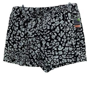 West Loop Black‎ and White Women’s large /Xl animal print pull on shorts